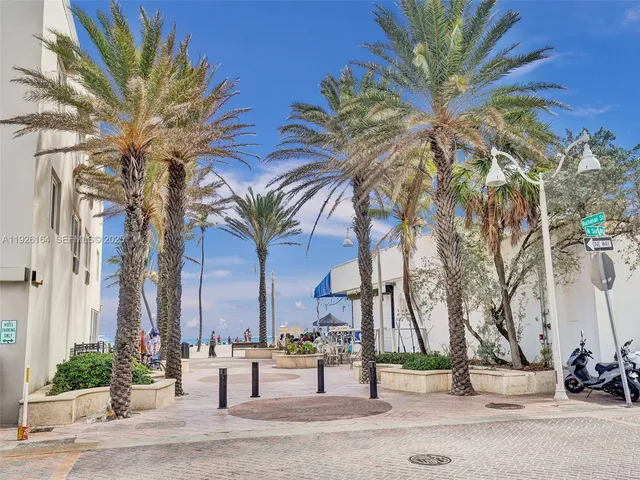 $399,000 | 322 Buchanan Street, Unit 610, Hollywood, FL 33019