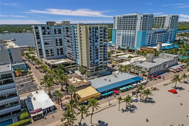 $399,000 | 322 Buchanan Street, Unit 610, Hollywood, FL 33019