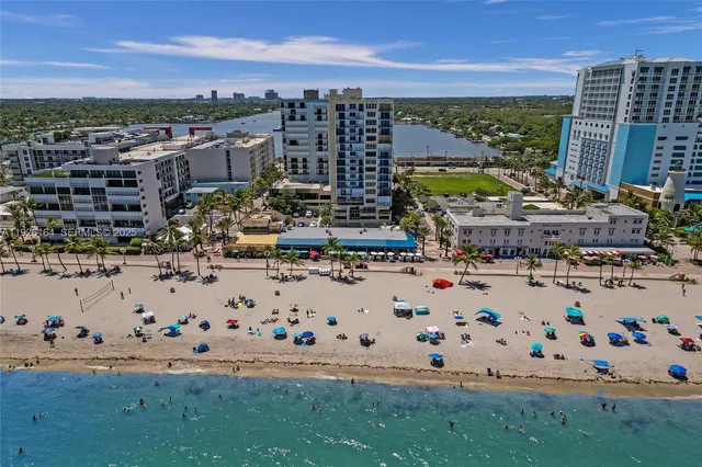 $399,000 | 322 Buchanan Street, Unit 610, Hollywood, FL 33019