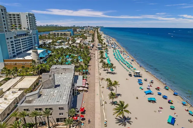 $399,000 | 322 Buchanan Street, Unit 610, Hollywood, FL 33019