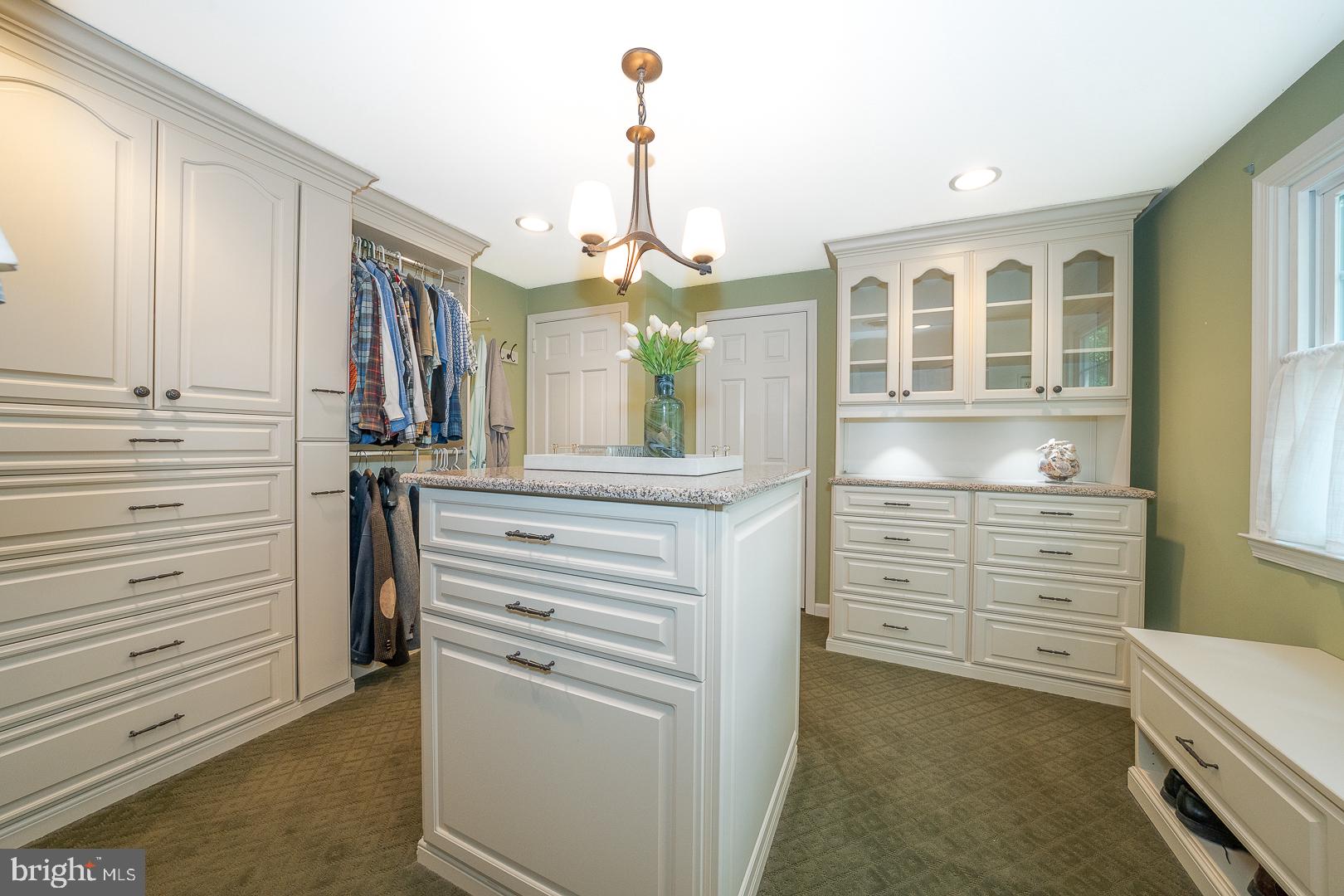 127 Kynlyn Road Wayne, PA 19087 - Photo 32 of 55 WOW - Check out the Primary walk in closet
