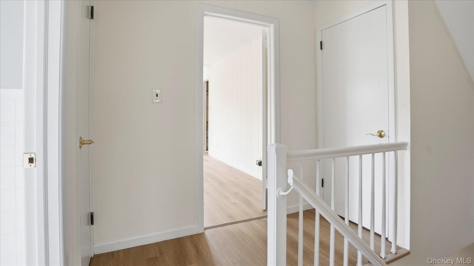 23 Hartley Road Great Neck, NY 11023 - Photo 27 of 47