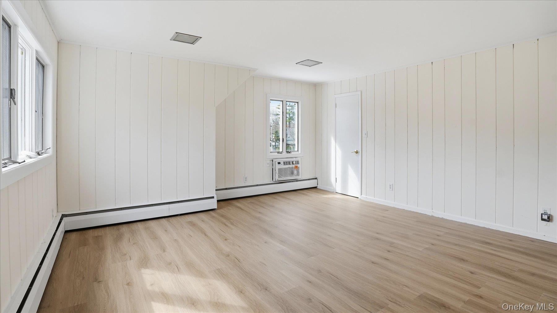 23 Hartley Road Great Neck, NY 11023 - Photo 28 of 47