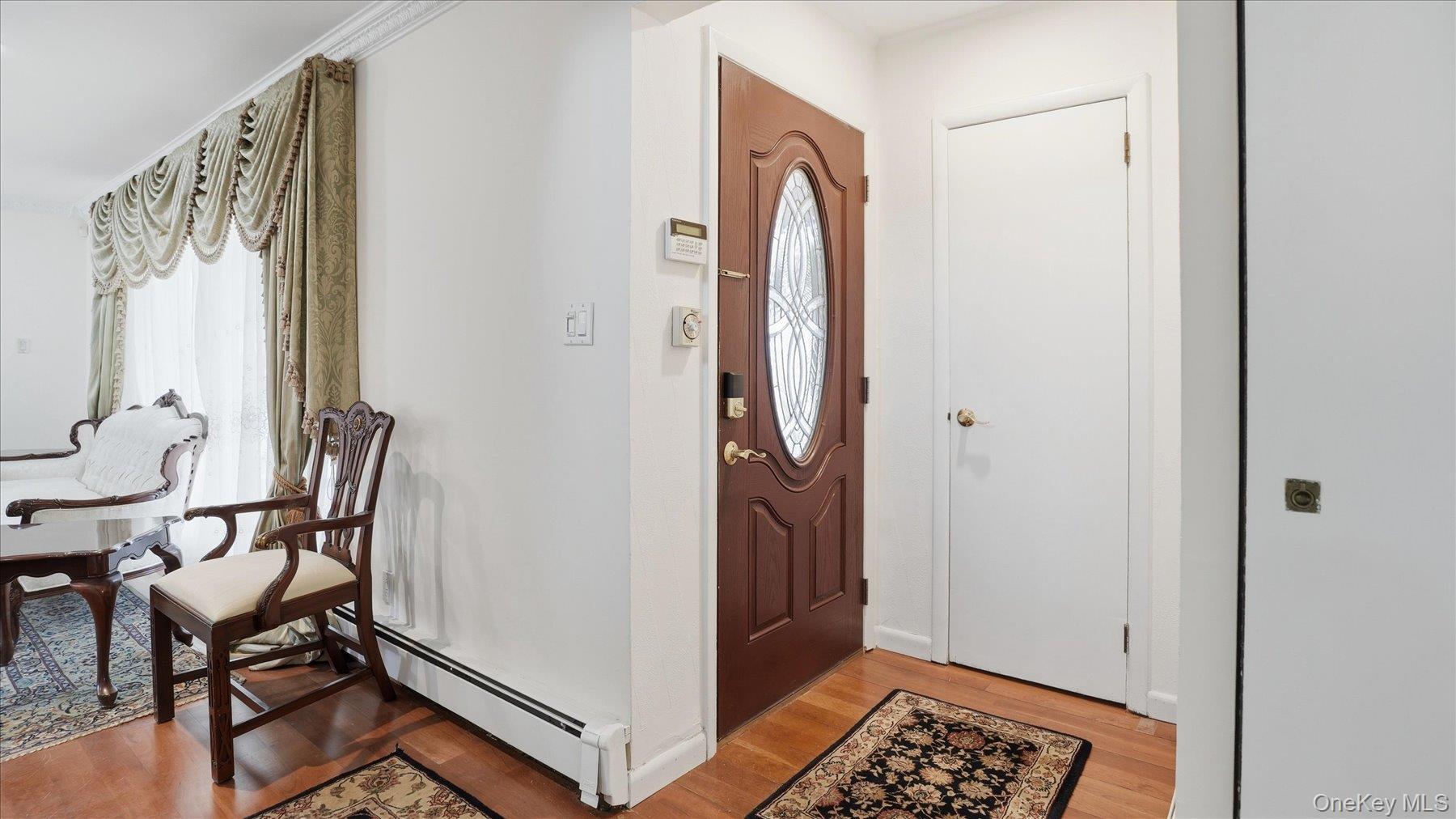 23 Hartley Road Great Neck, NY 11023 - Photo 5 of 47