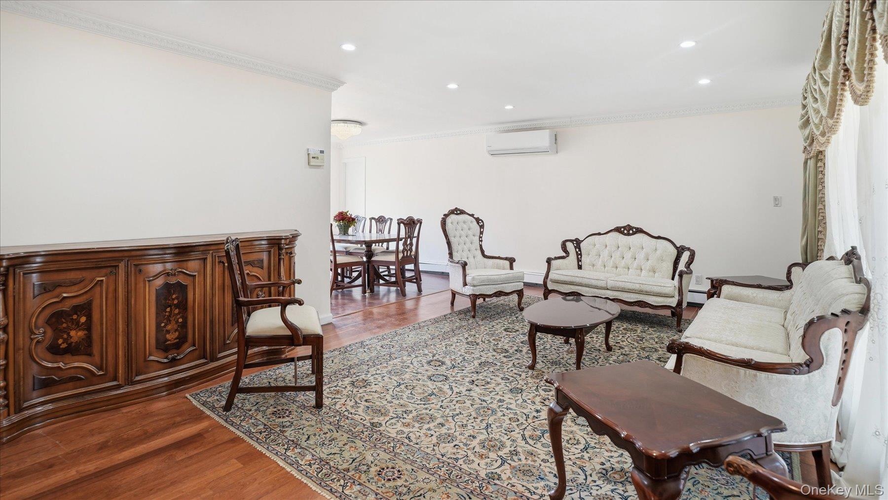 23 Hartley Road Great Neck, NY 11023 - Photo 8 of 47