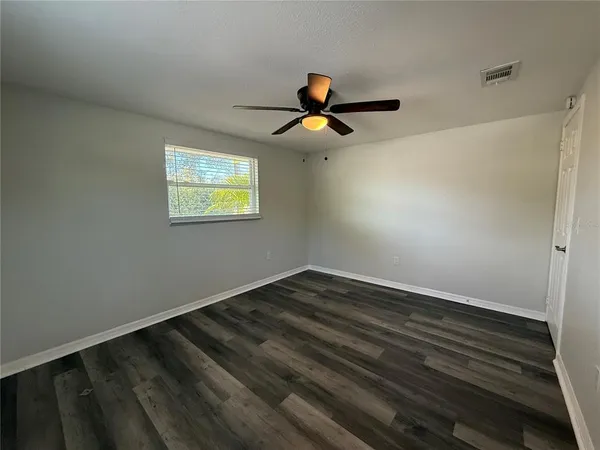 $1,325 | 350 North Elm Street, Unit B, Englewood, FL 34223