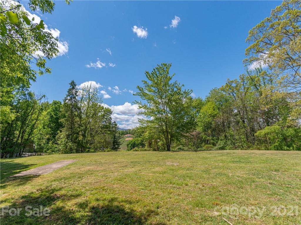 35 Rhea Park Ridge Canton, NC 28716 - Photo 7 of 11 a view of yard with green space