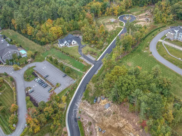 $600,000 | 17 Grand Avenue, Unit LOT 4, Bedford, NH 03110