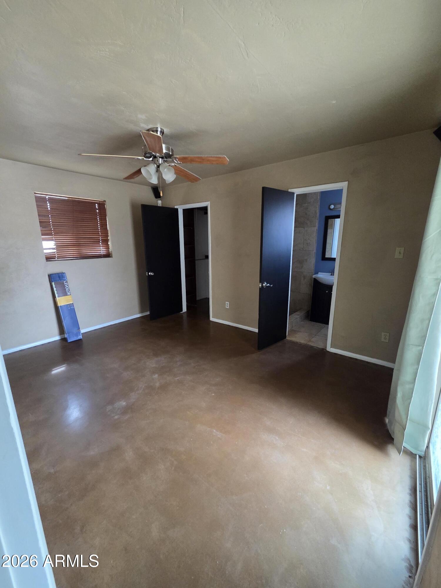 101 East Monte Way Phoenix, AZ 85042 - Photo 13 of 21 7580