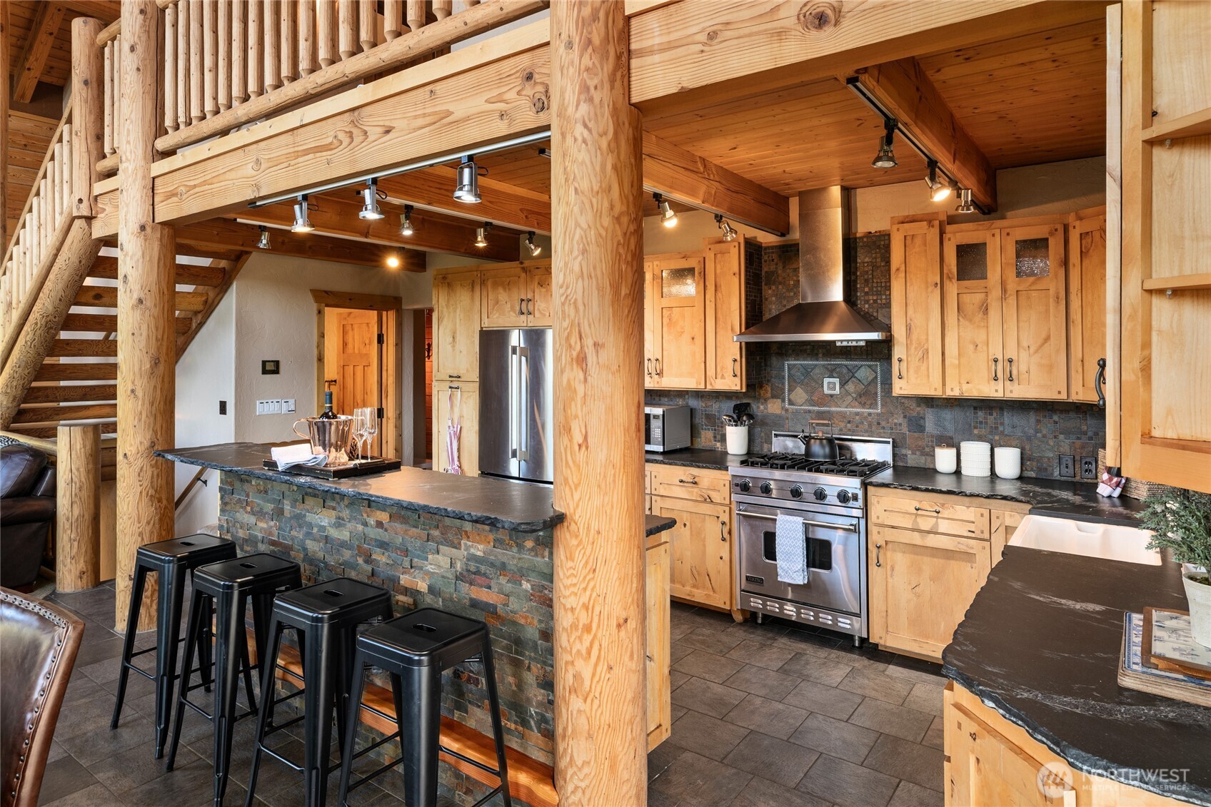 381 Jolly Mountain Drive Ronald, WA 98940 - Photo 11 of 39