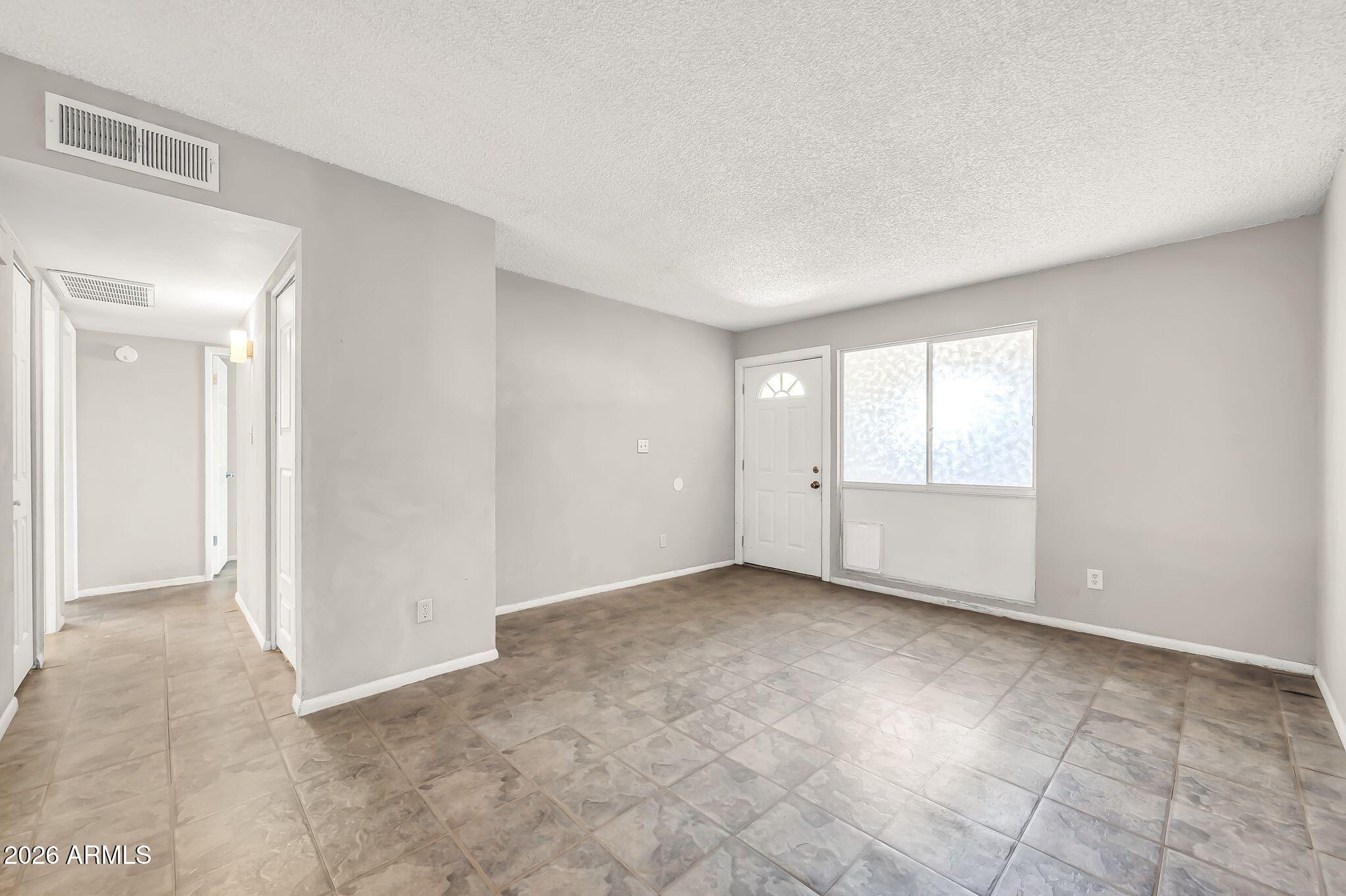 830 South Dobson Road, Unit 53 Mesa, AZ 85202 - Photo 4 of 25 Living Area