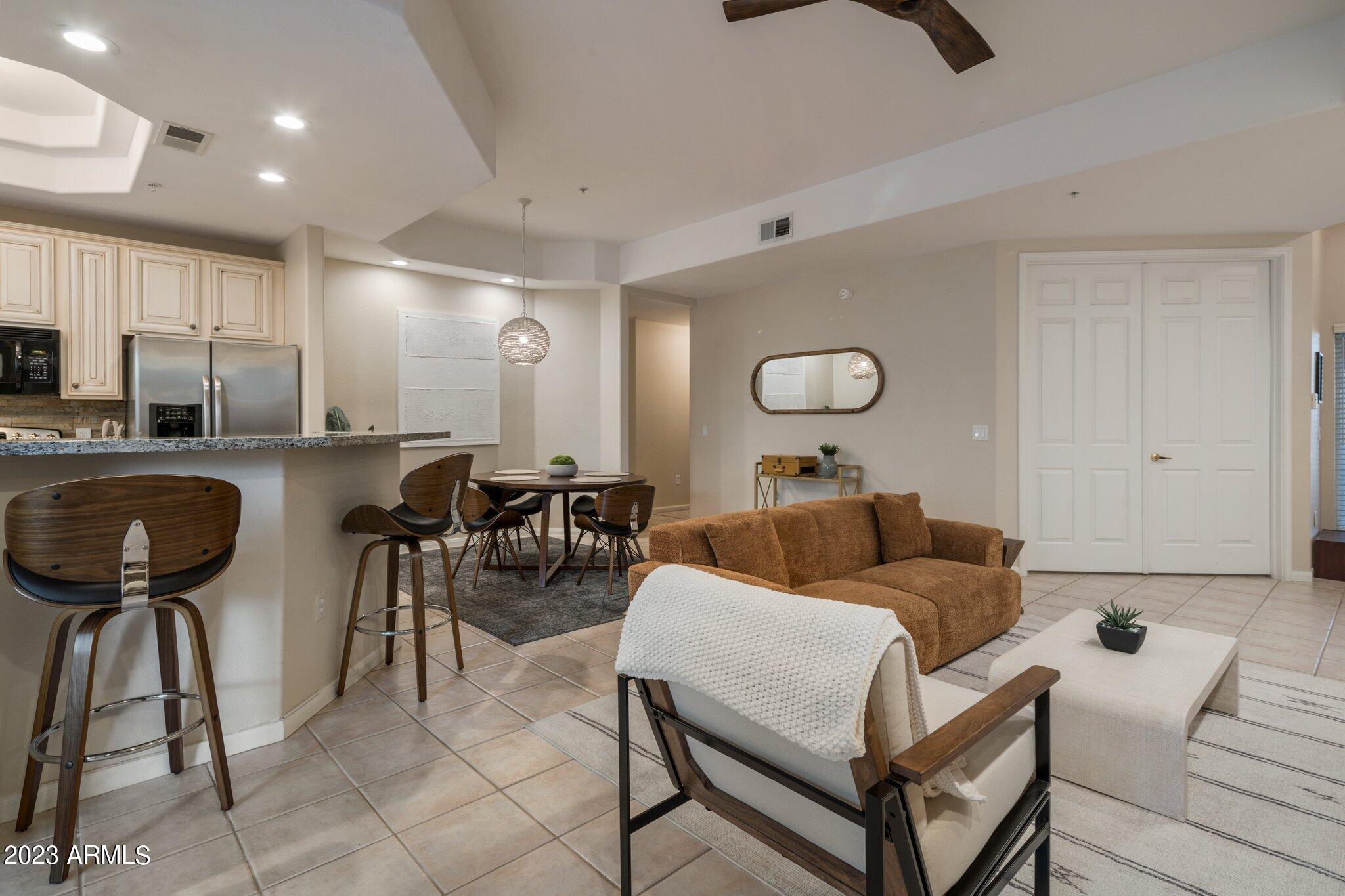 8245 East Bell Road, Unit 138 Scottsdale, AZ 85260 - Photo 11 of 44 Breakfast Bar