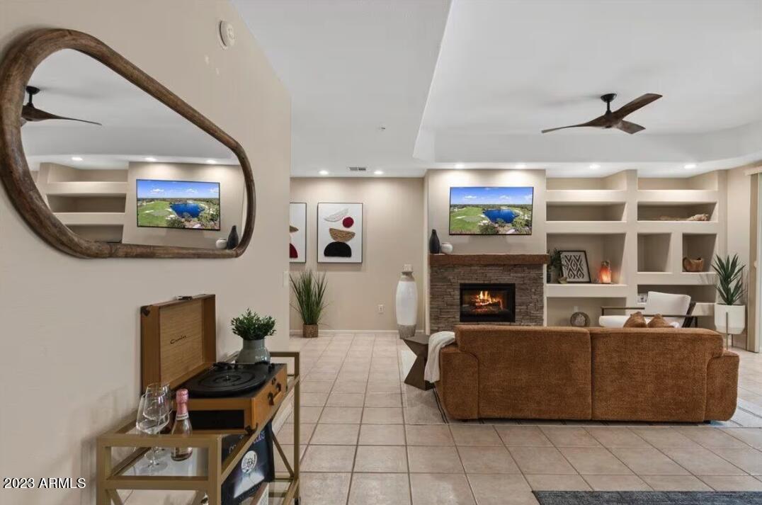 8245 East Bell Road, Unit 138 Scottsdale, AZ 85260 - Photo 21 of 44 Family Room