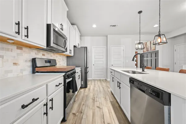 $429,000 | 207 Dogvane Circle, Kyle, TX 78640