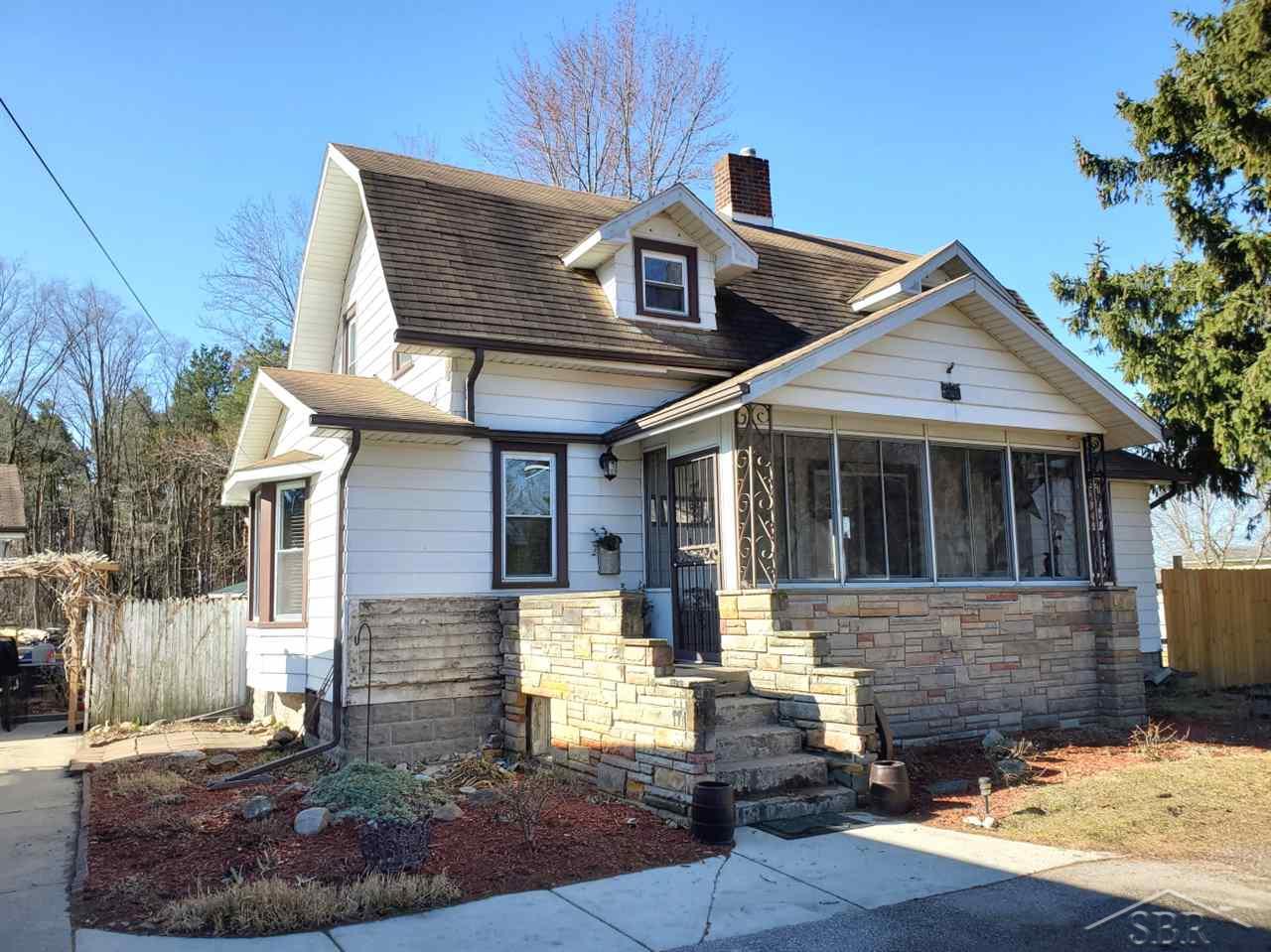 4722 South Washington Road Saginaw, MI 48601 - Photo 1 of 23 50036129.JPG