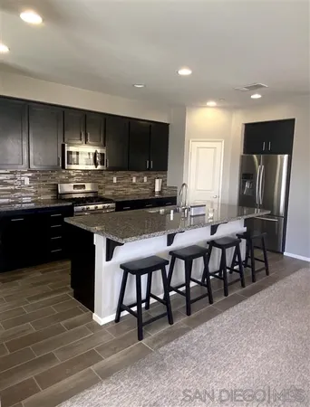 $2,900 | 5432 Santa Sofia, San Diego, CA 92154