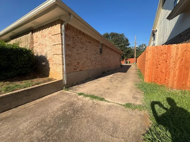 $1,650 | 4011 Ridgebrook Drive, Arlington, TX 76015