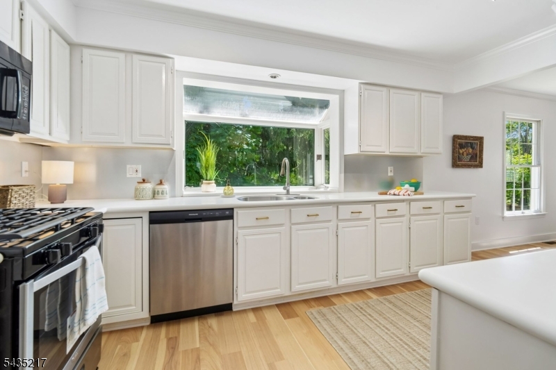 658 Ridgewood Road, Unit 1 Maplewood, NJ 07040 - Photo 9 of 29