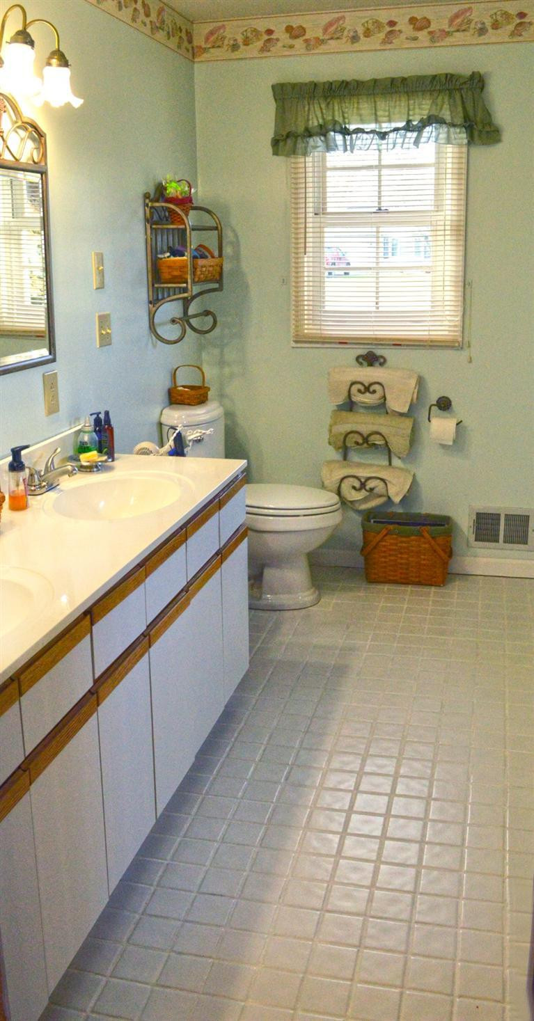 17 Ridgemont Drive Adrian, MI 49221 - Photo 13 of 21 Photo 13