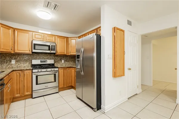 $3,200 | 3969 Manford Circle, Las Vegas, NV 89104