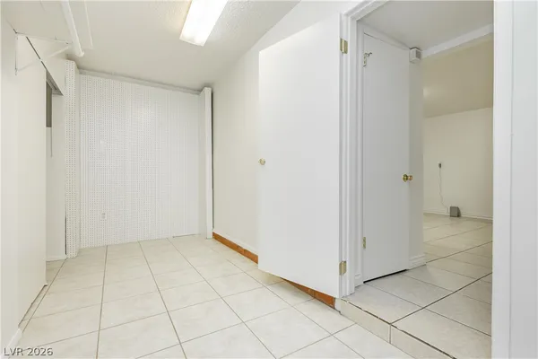 $3,200 | 3969 Manford Circle, Las Vegas, NV 89104