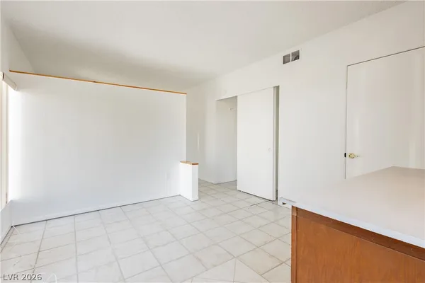 $3,200 | 3969 Manford Circle, Las Vegas, NV 89104