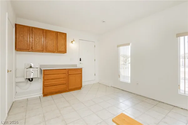 $3,200 | 3969 Manford Circle, Las Vegas, NV 89104