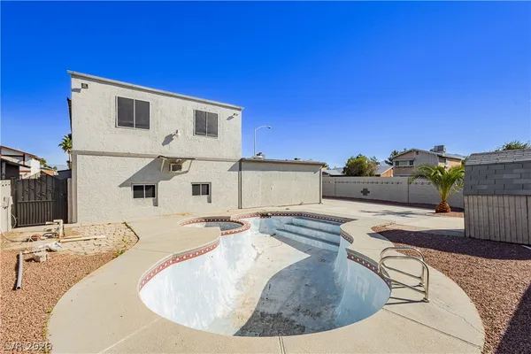 $3,200 | 3969 Manford Circle, Las Vegas, NV 89104