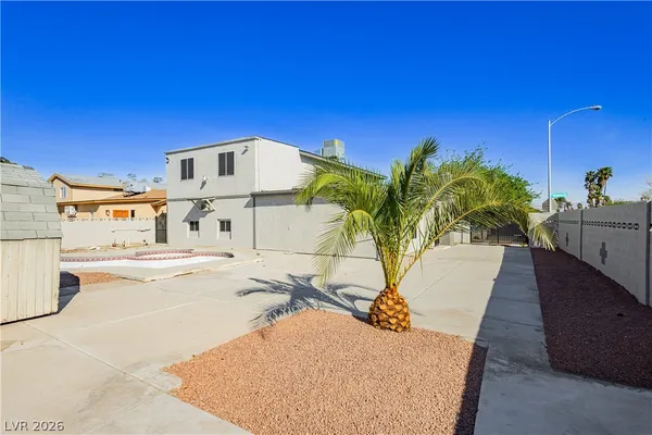 $3,200 | 3969 Manford Circle, Las Vegas, NV 89104