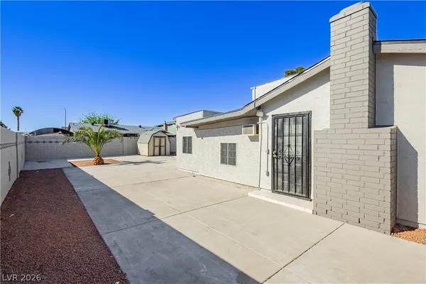 $3,200 | 3969 Manford Circle, Las Vegas, NV 89104