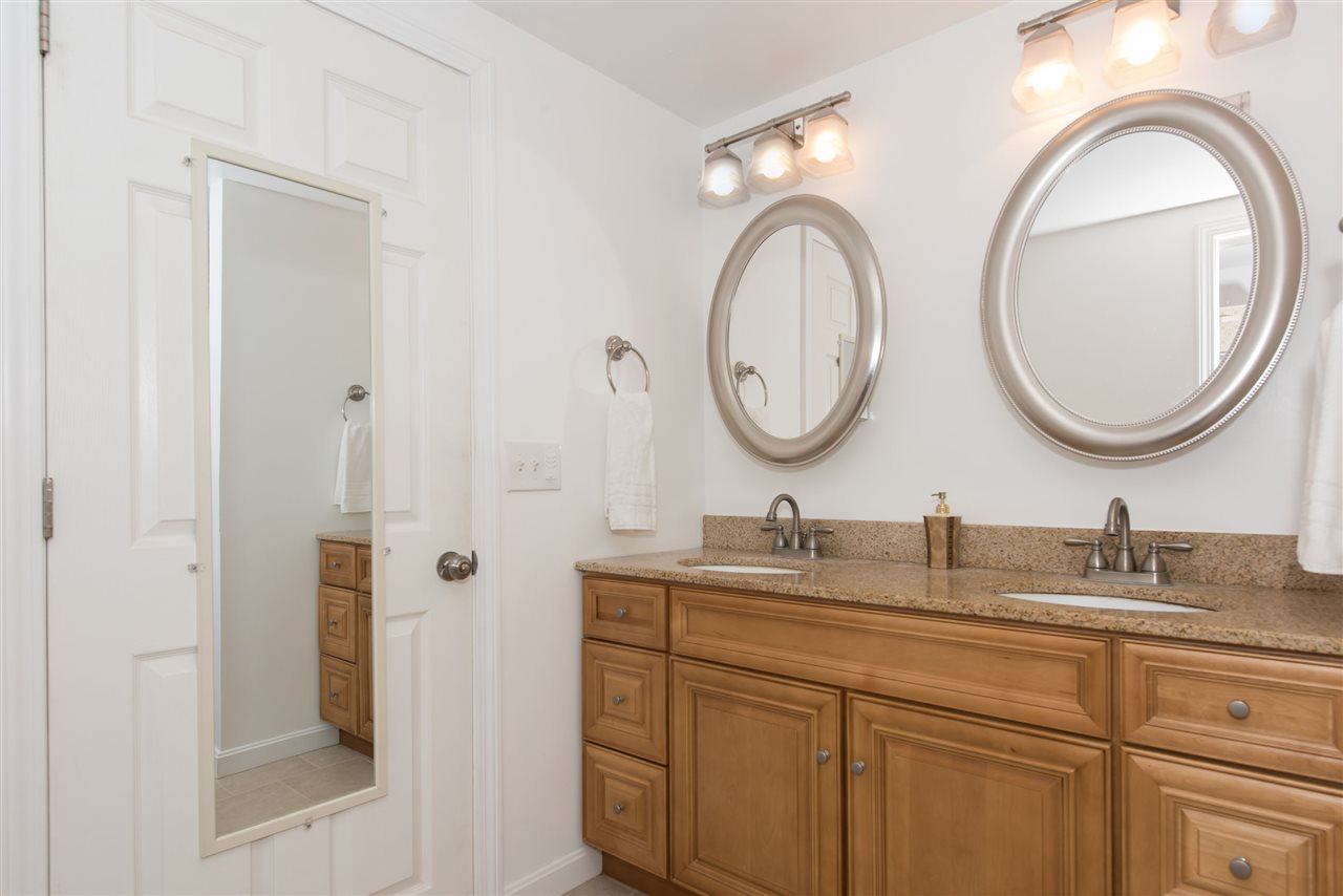 243 Exeter Road Hampton, NH 03842 - Photo 25 of 40
