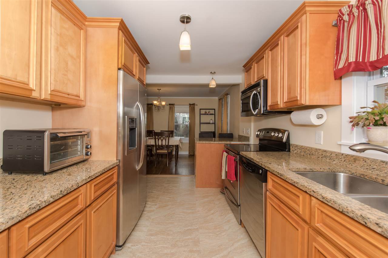 243 Exeter Road Hampton, NH 03842 - Photo 5 of 40