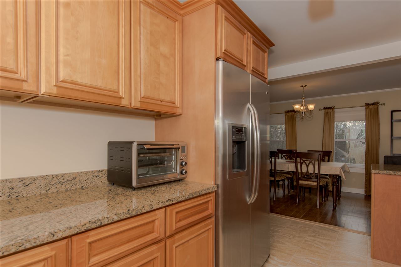 243 Exeter Road Hampton, NH 03842 - Photo 7 of 40
