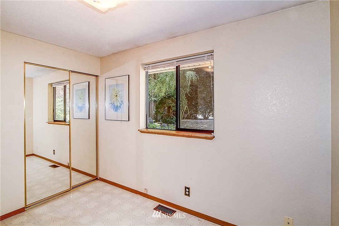 3212 164th Place Southeast Bothell, WA 98012 - Photo 14 of 17 Gallery Image 14