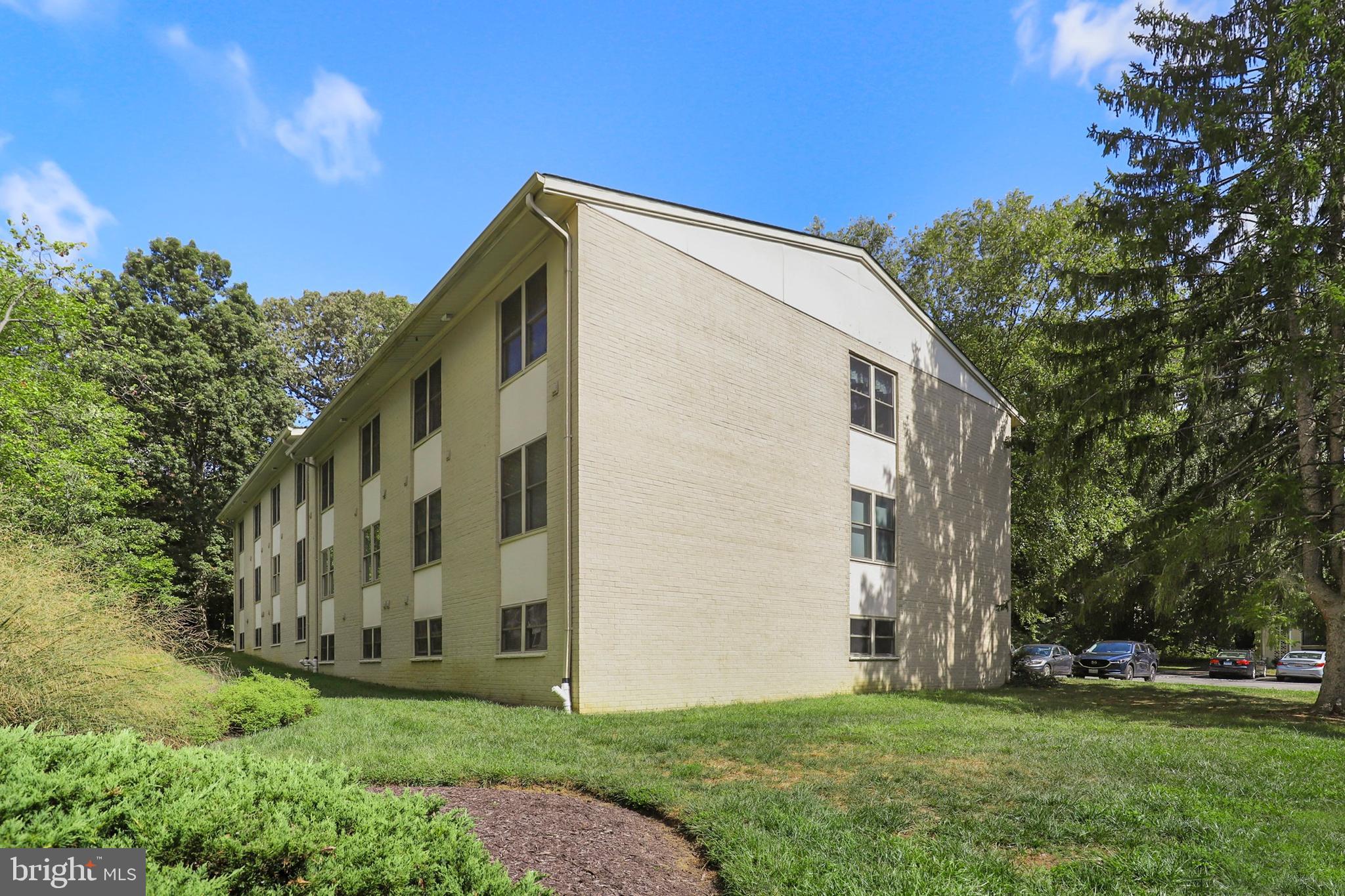 1140 Cove Road, Unit 101 Annapolis, MD 21403 - Photo 1 of 25 Gallery Image 1