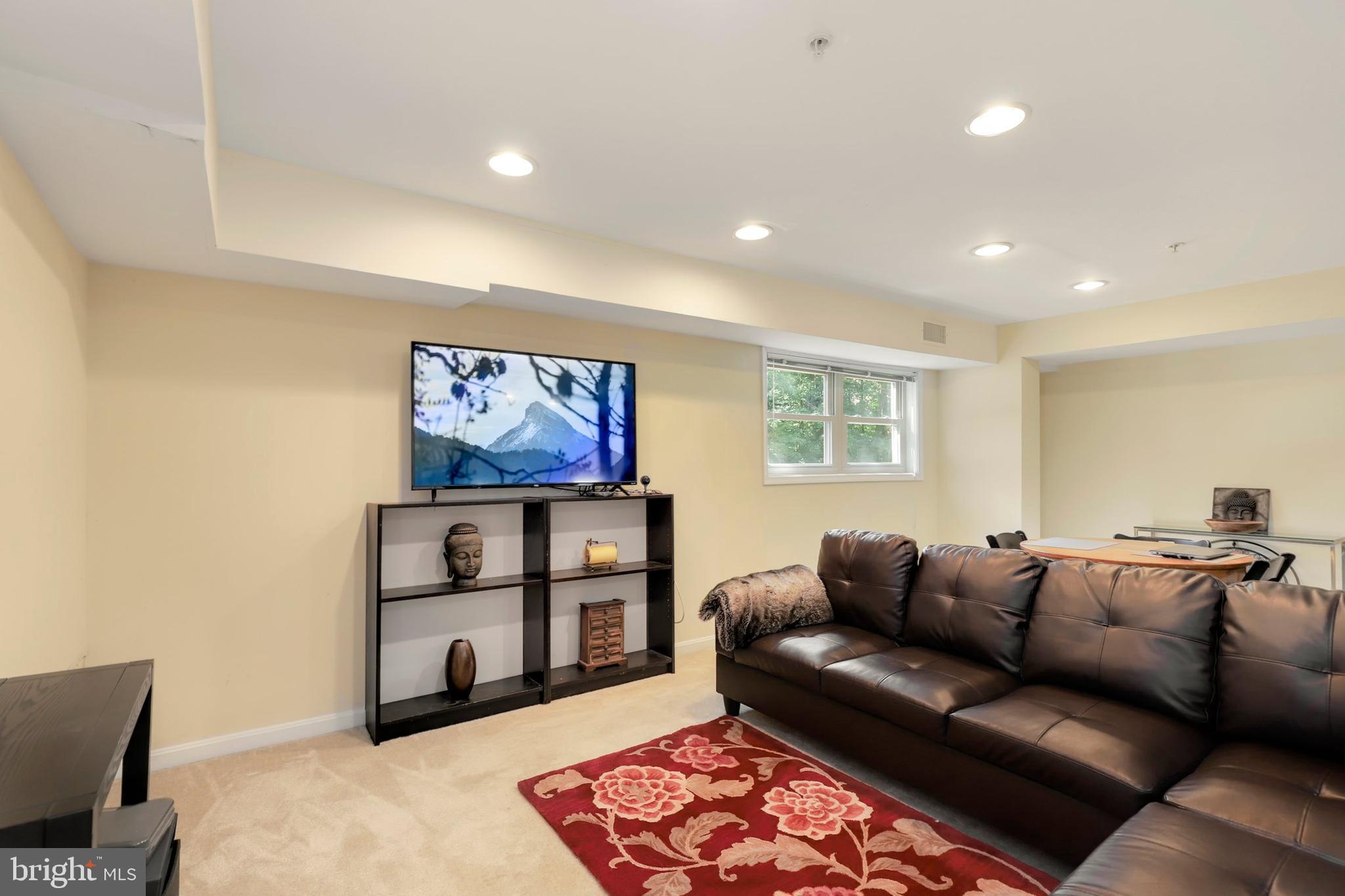 1140 Cove Road, Unit 101 Annapolis, MD 21403 - Photo 3 of 25 Gallery Image 3