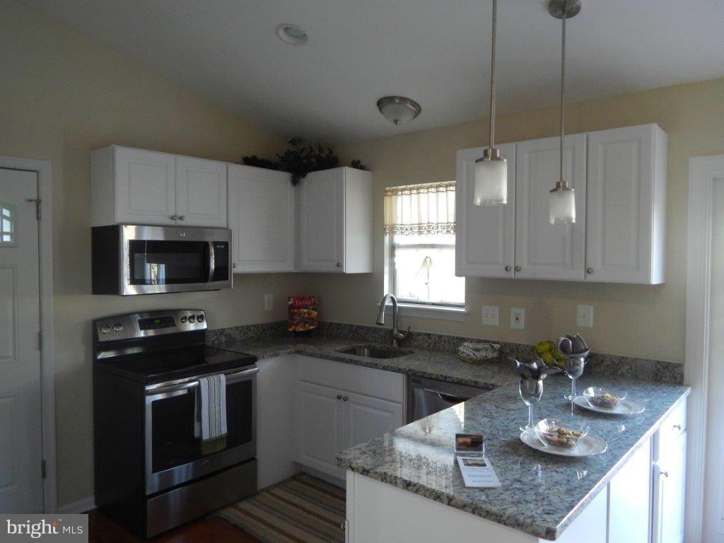 3825 Pippins Place Point of Rocks, MD 21777 - Photo 3 of 12 Kitchen