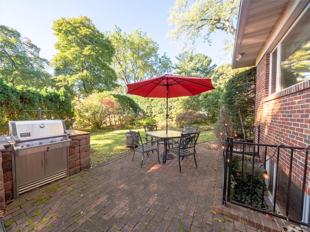 101 Radcliffe Road Irondequoit, NY 14617 - Photo 31 of 38