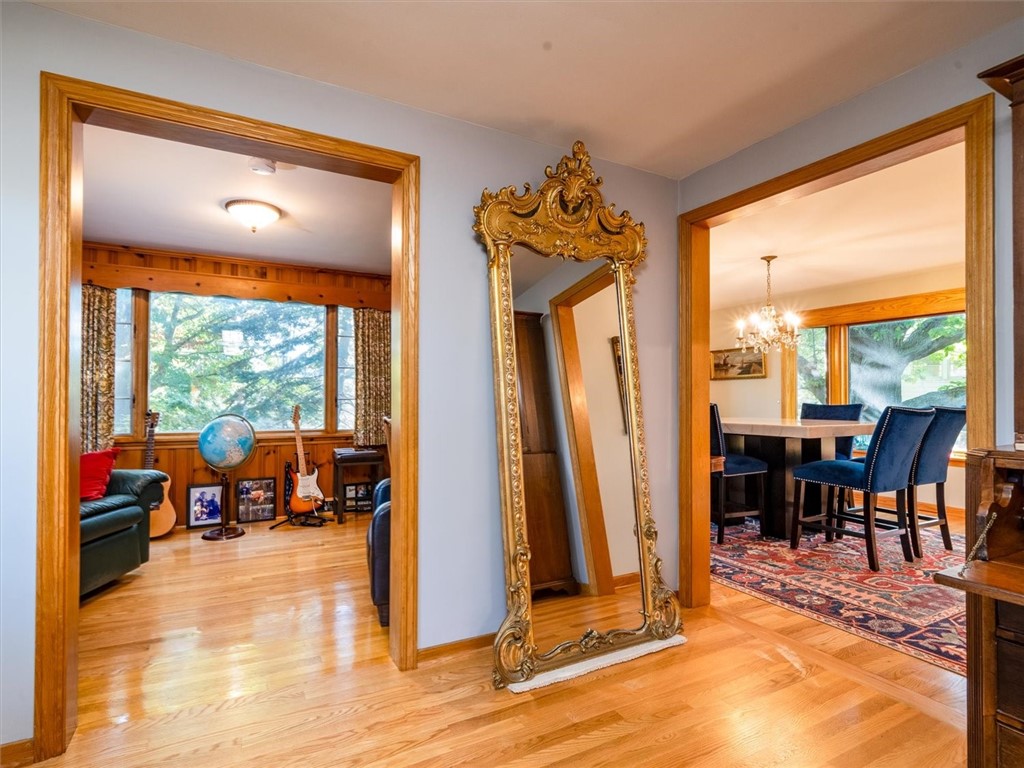 101 Radcliffe Road Irondequoit, NY 14617 - Photo 8 of 38