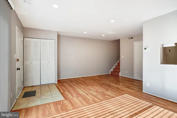 $2,280 | 9930 Brookridge Court, Gaithersburg, MD 20886