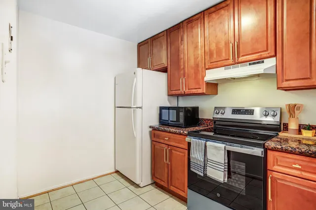 $2,480 | 9930 Brookridge Court, Gaithersburg, MD 20886