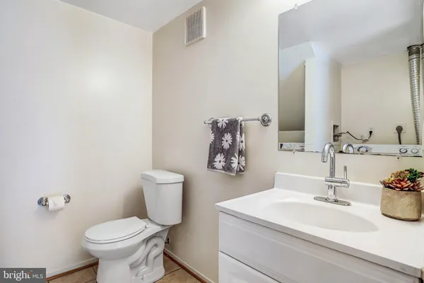 $2,280 | 9930 Brookridge Court, Gaithersburg, MD 20886