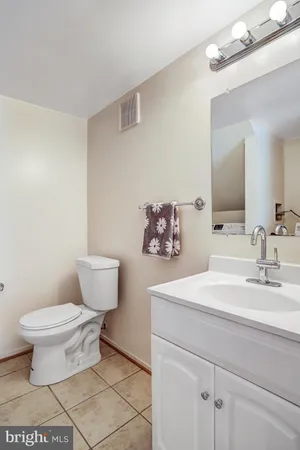 $2,280 | 9930 Brookridge Court, Gaithersburg, MD 20886