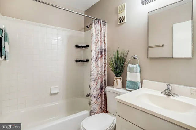 $2,480 | 9930 Brookridge Court, Gaithersburg, MD 20886