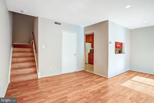 $2,280 | 9930 Brookridge Court, Gaithersburg, MD 20886