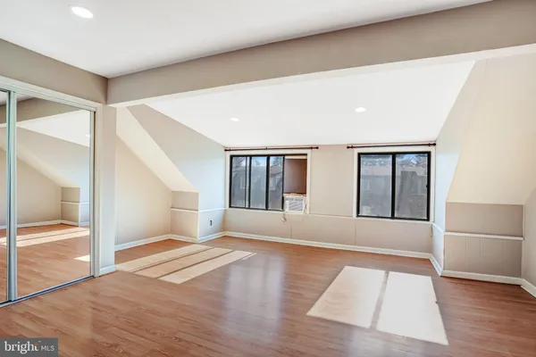 $2,280 | 9930 Brookridge Court, Gaithersburg, MD 20886