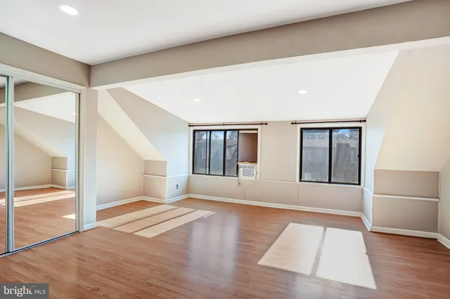 $2,480 | 9930 Brookridge Court, Gaithersburg, MD 20886