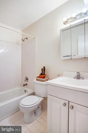 $2,280 | 9930 Brookridge Court, Gaithersburg, MD 20886