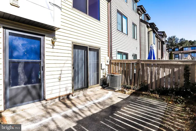 $2,480 | 9930 Brookridge Court, Gaithersburg, MD 20886