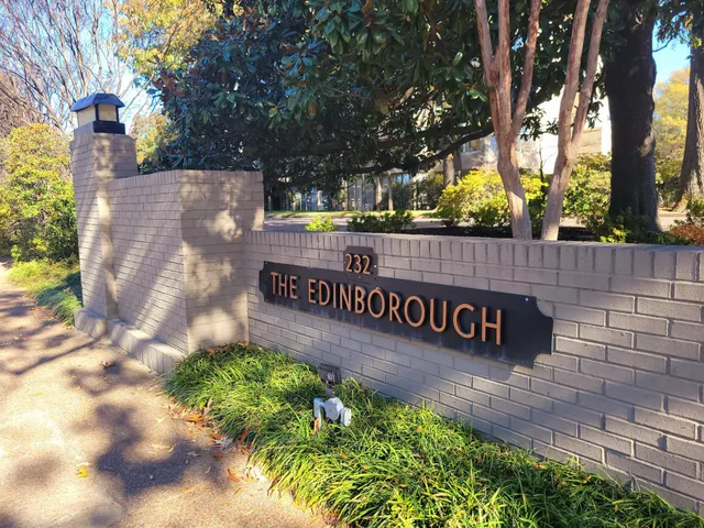 a view of sign board